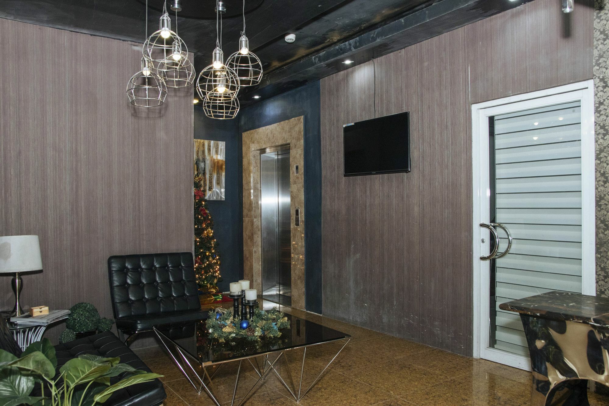 Reddoorz Plus @ Buendia Ave Makati Makati City Extérieur photo